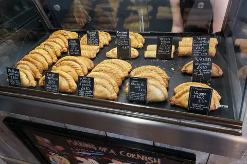 Bee May Bakery photo 4